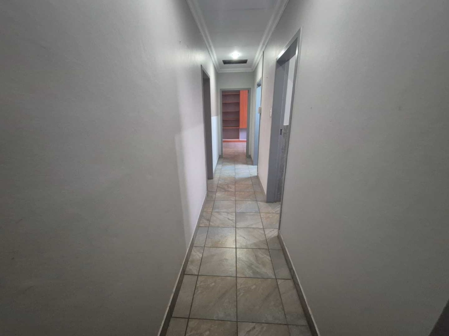 3 Bedroom Property for Sale in Tileba Gauteng