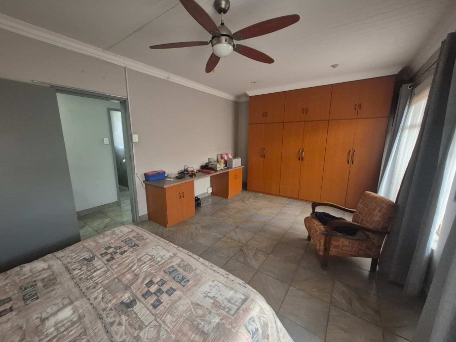 3 Bedroom Property for Sale in Tileba Gauteng