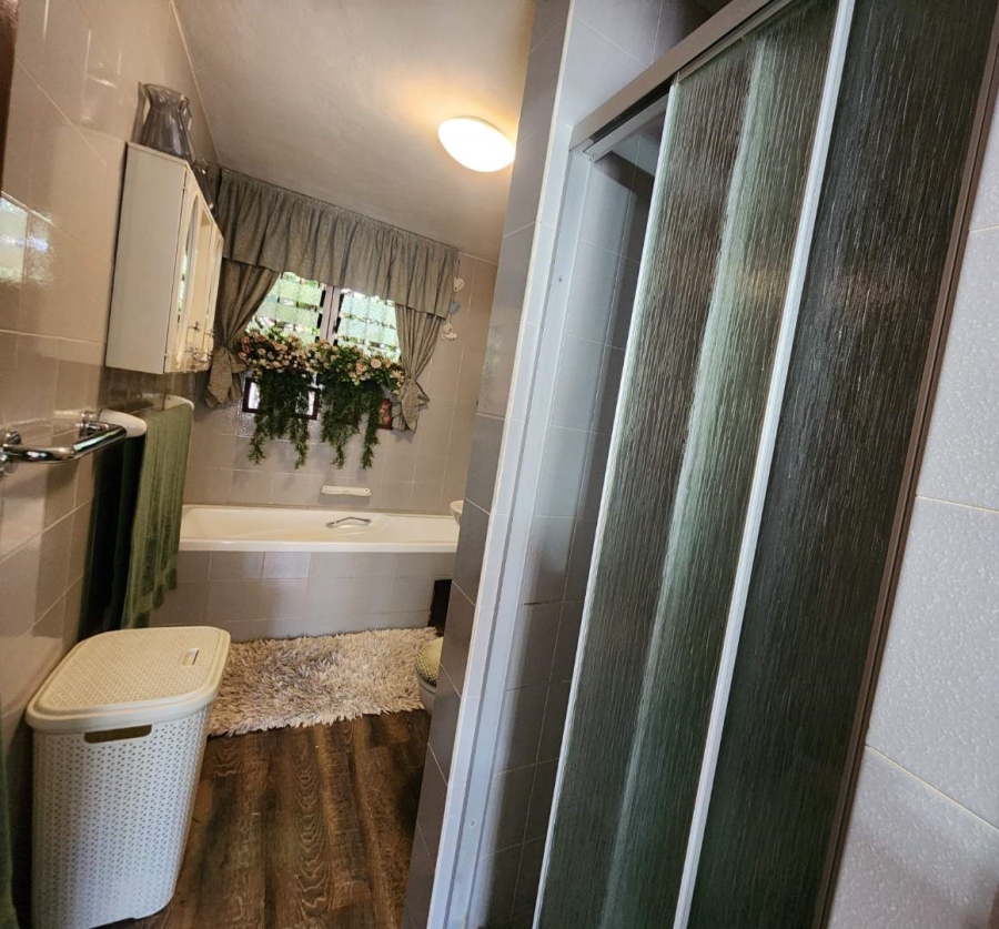 3 Bedroom Property for Sale in Faerie Glen Gauteng