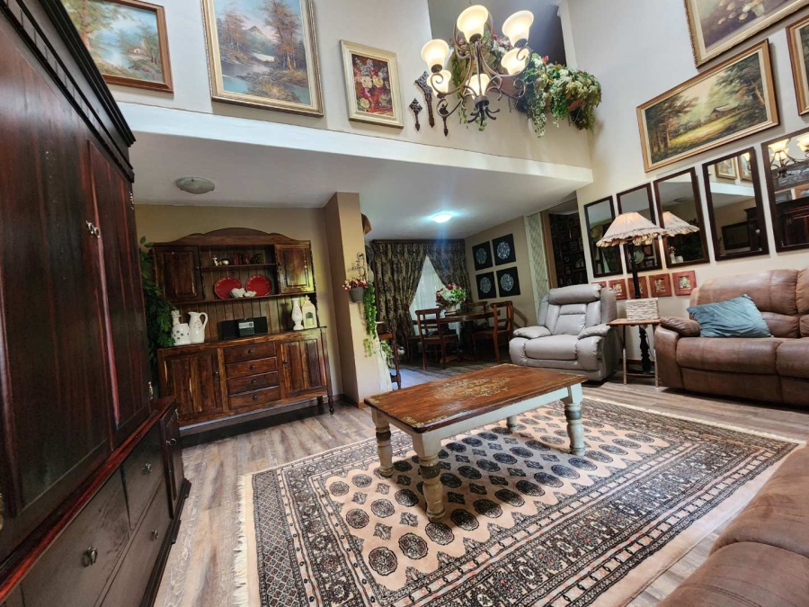 3 Bedroom Property for Sale in Faerie Glen Gauteng