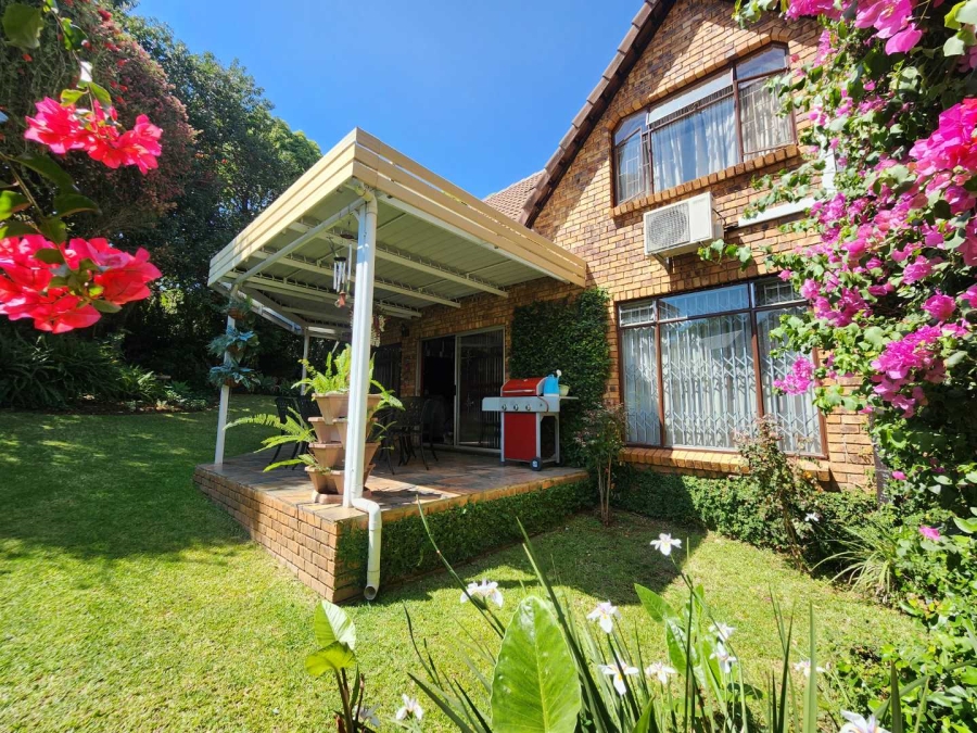 3 Bedroom Property for Sale in Faerie Glen Gauteng