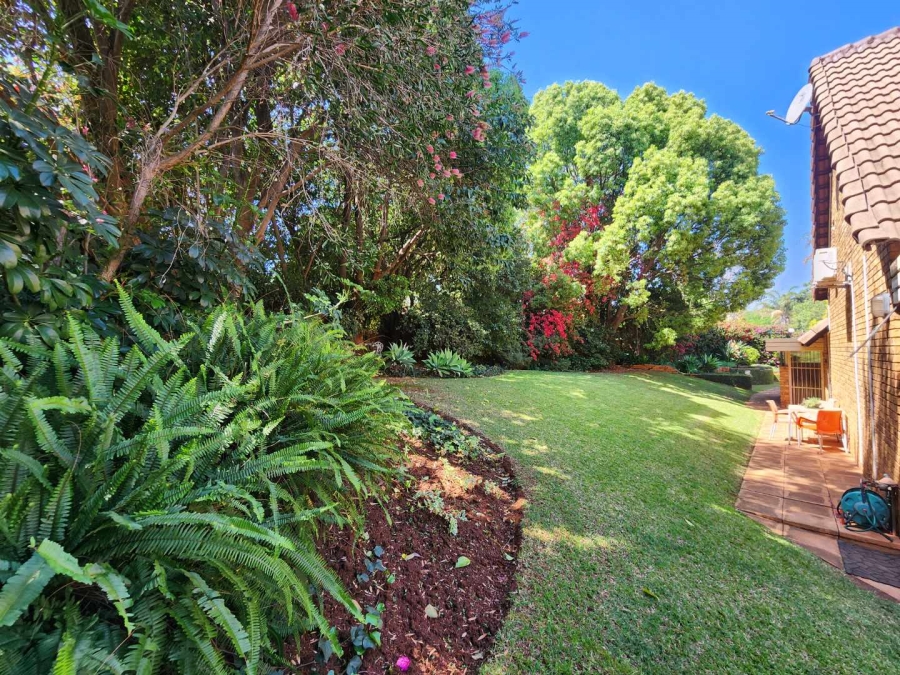 3 Bedroom Property for Sale in Faerie Glen Gauteng