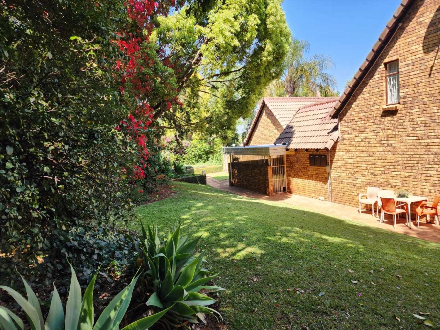 3 Bedroom Property for Sale in Faerie Glen Gauteng