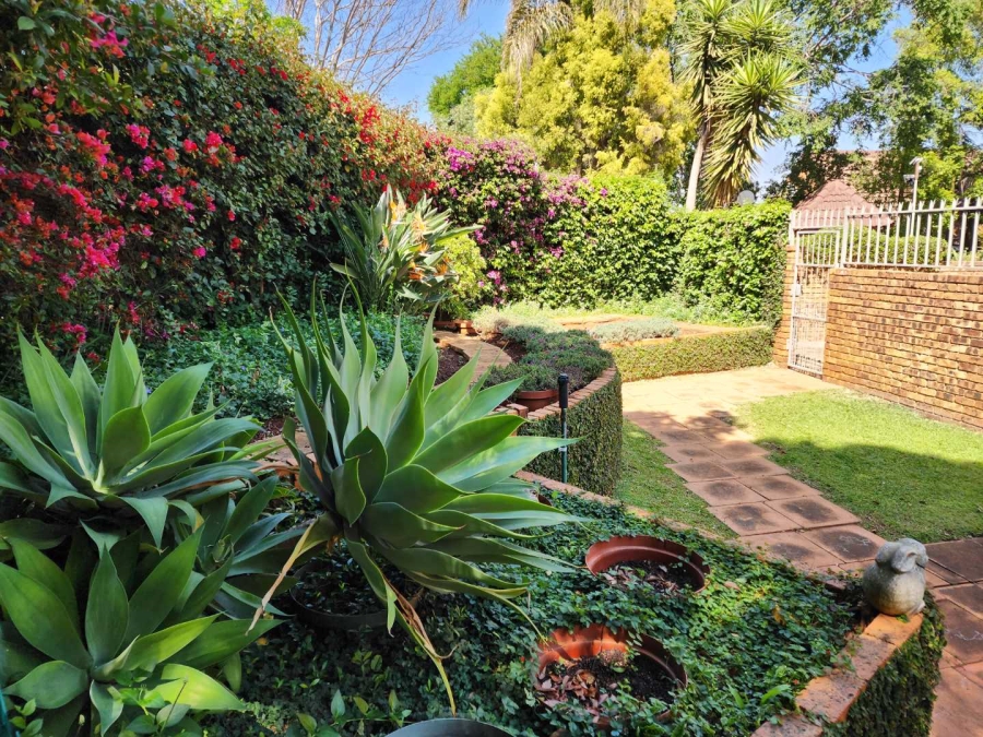 3 Bedroom Property for Sale in Faerie Glen Gauteng