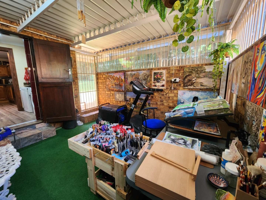 3 Bedroom Property for Sale in Faerie Glen Gauteng