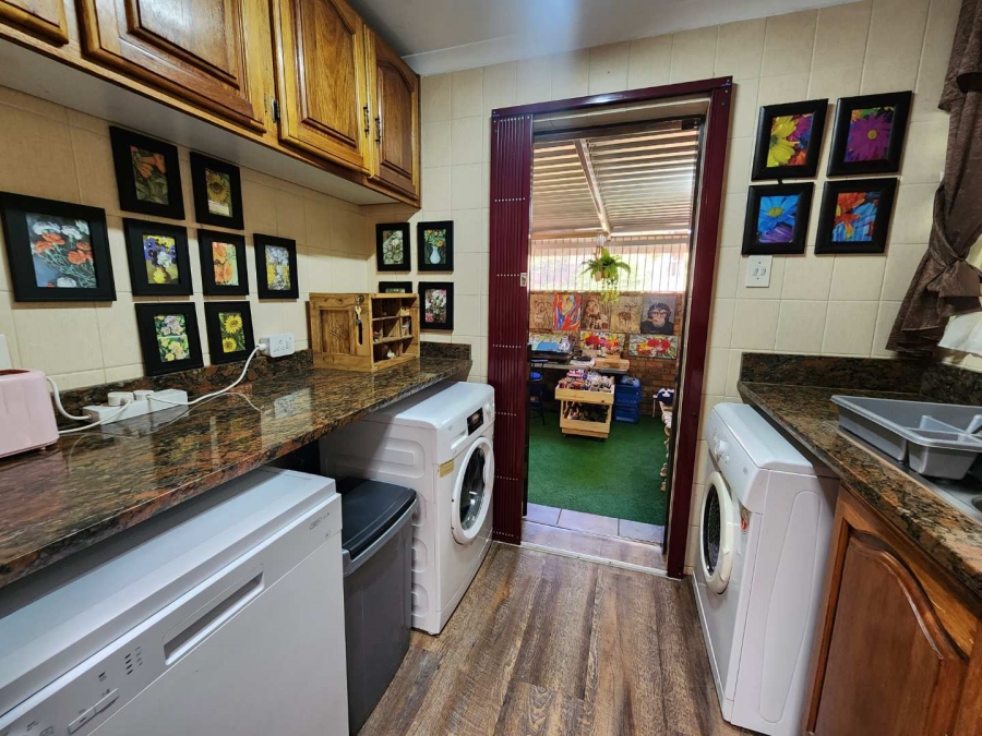 3 Bedroom Property for Sale in Faerie Glen Gauteng