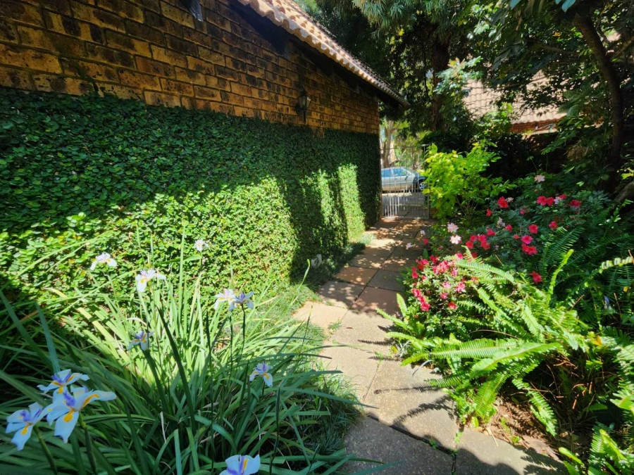 3 Bedroom Property for Sale in Faerie Glen Gauteng