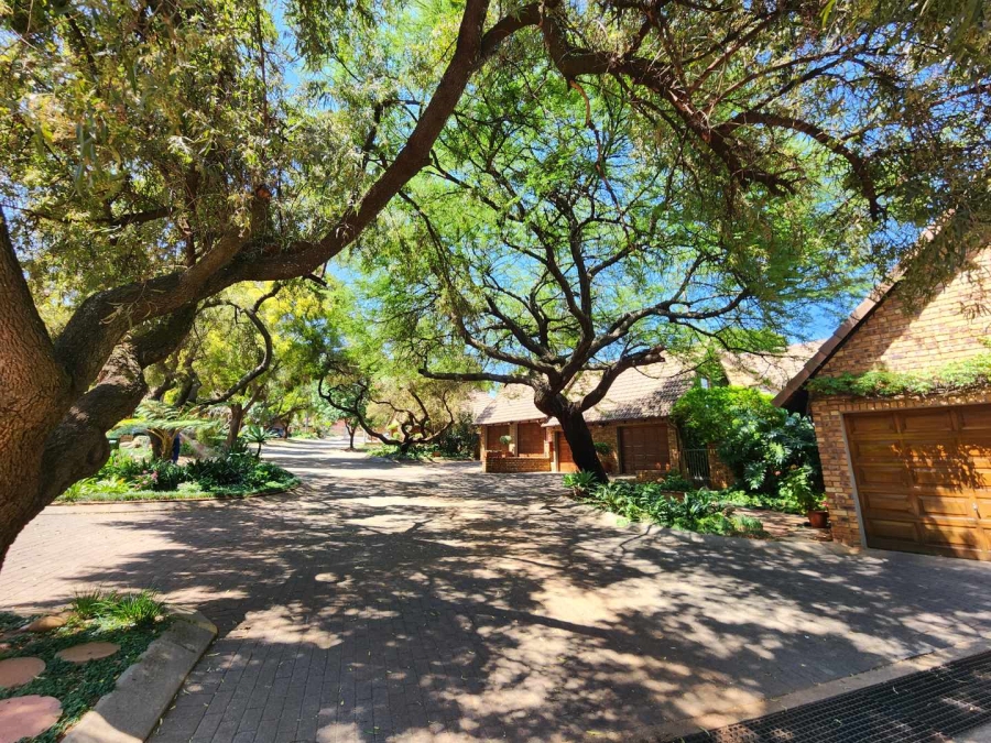 3 Bedroom Property for Sale in Faerie Glen Gauteng