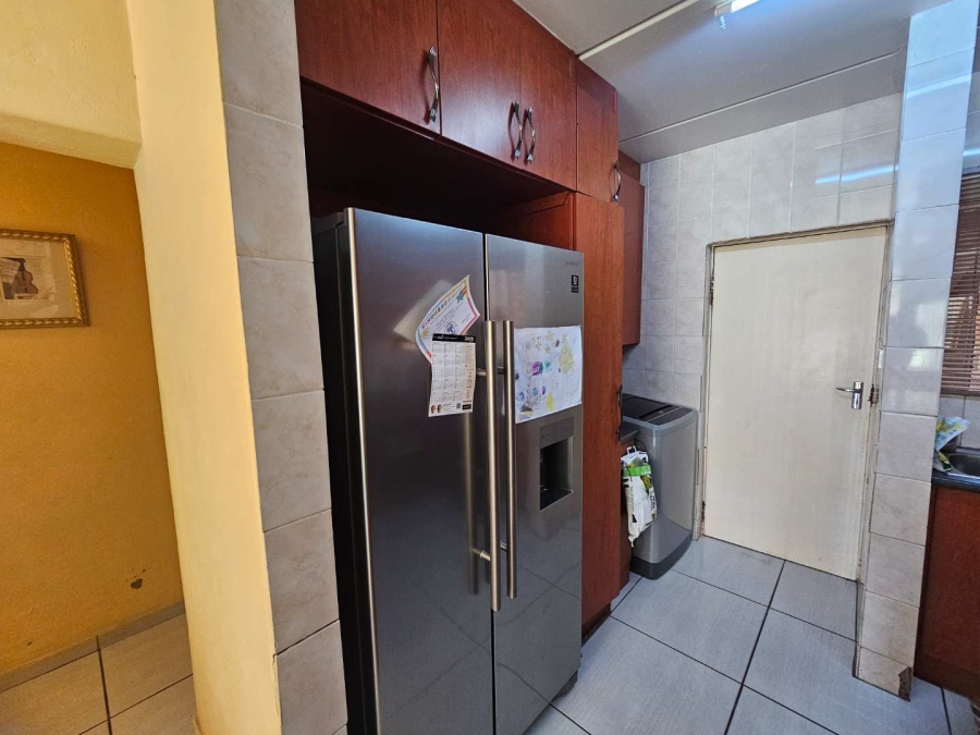 3 Bedroom Property for Sale in Birchleigh Gauteng