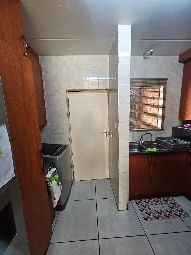 3 Bedroom Property for Sale in Birchleigh Gauteng