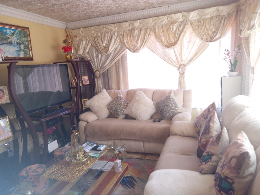 3 Bedroom Property for Sale in Likole Gauteng