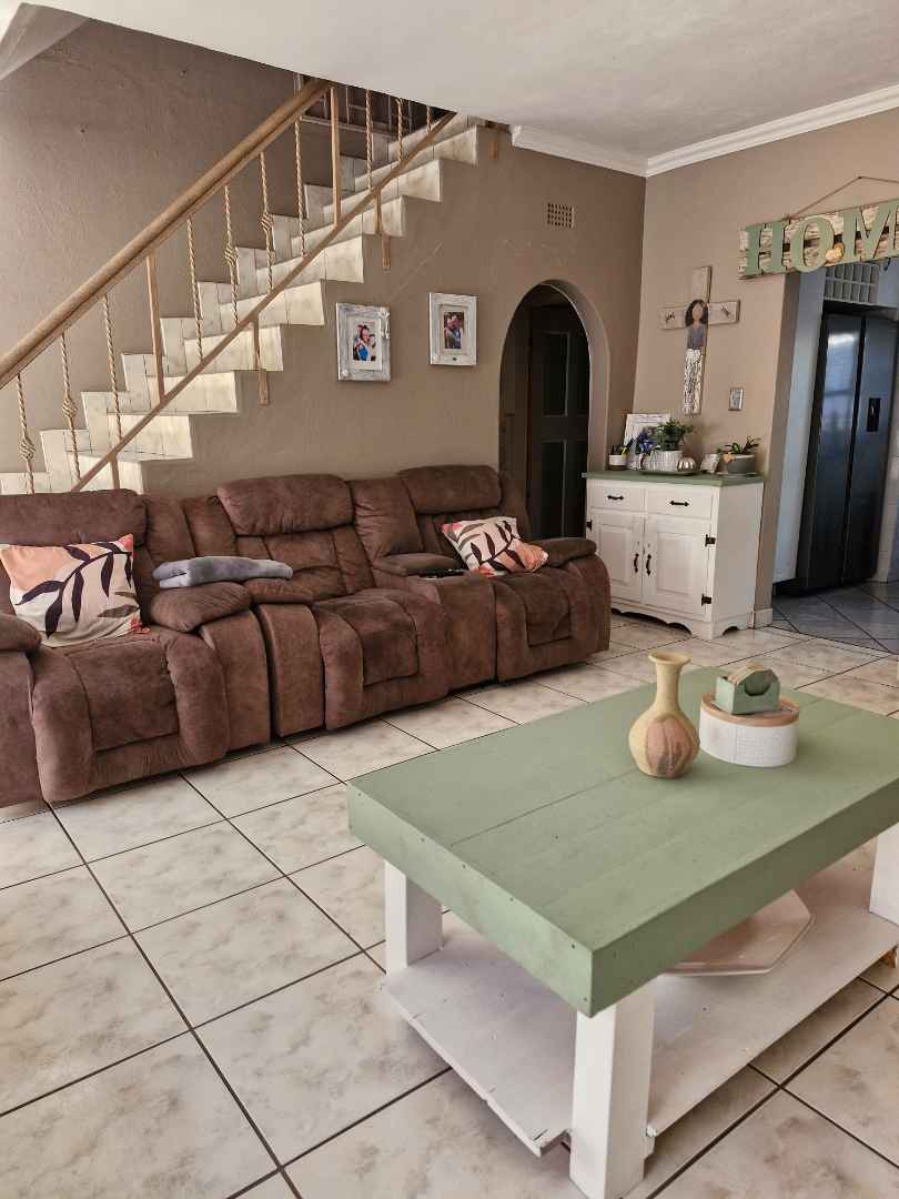 2 Bedroom Property for Sale in Primrose Hill Gauteng