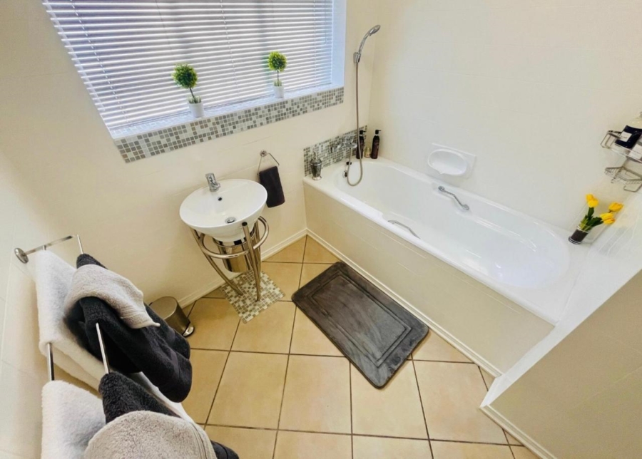 3 Bedroom Property for Sale in South Crest Gauteng
