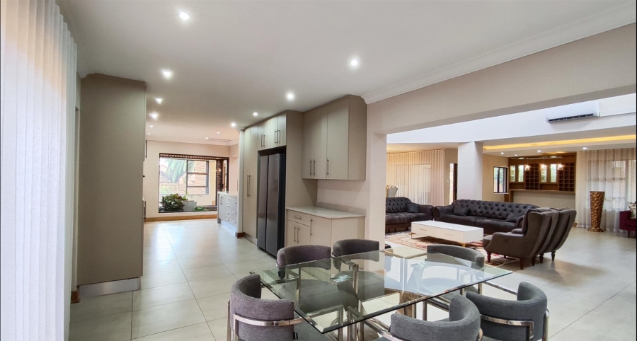5 Bedroom Property for Sale in Sonneveld Gauteng