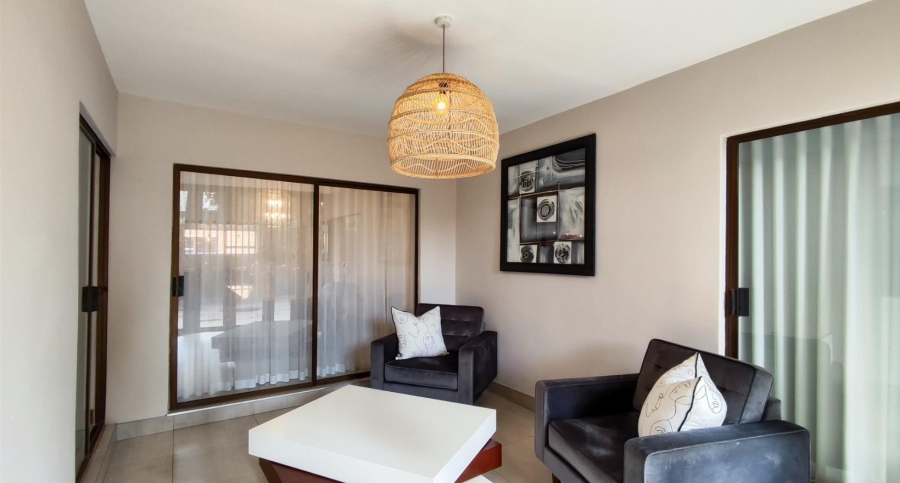5 Bedroom Property for Sale in Sonneveld Gauteng