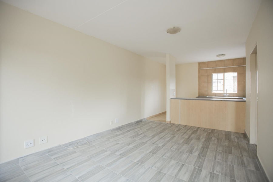 To Let 1 Bedroom Property for Rent in Newmark Estate Gauteng