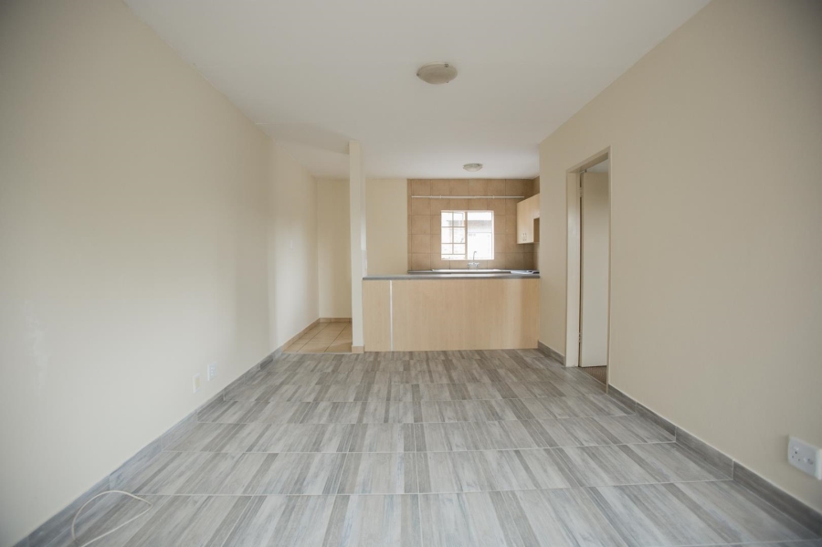 To Let 1 Bedroom Property for Rent in Newmark Estate Gauteng