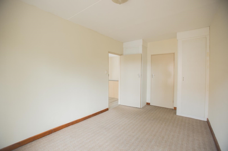 To Let 1 Bedroom Property for Rent in Newmark Estate Gauteng