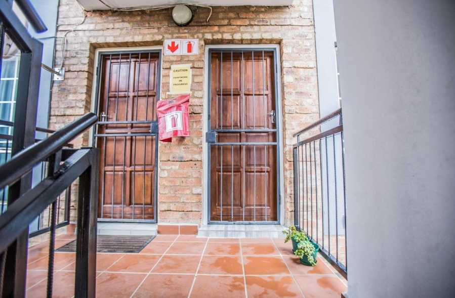 To Let 1 Bedroom Property for Rent in Newmark Estate Gauteng