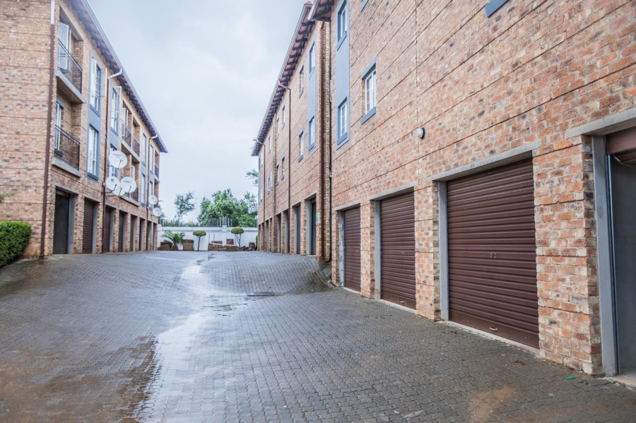 To Let 1 Bedroom Property for Rent in Newmark Estate Gauteng