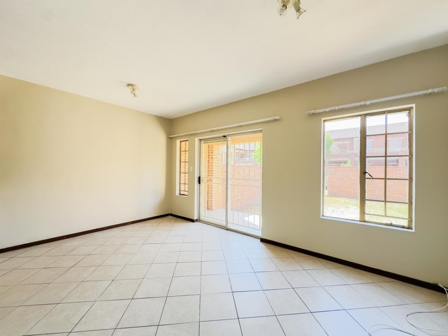 2 Bedroom Property for Sale in Mooikloof Ridge Gauteng