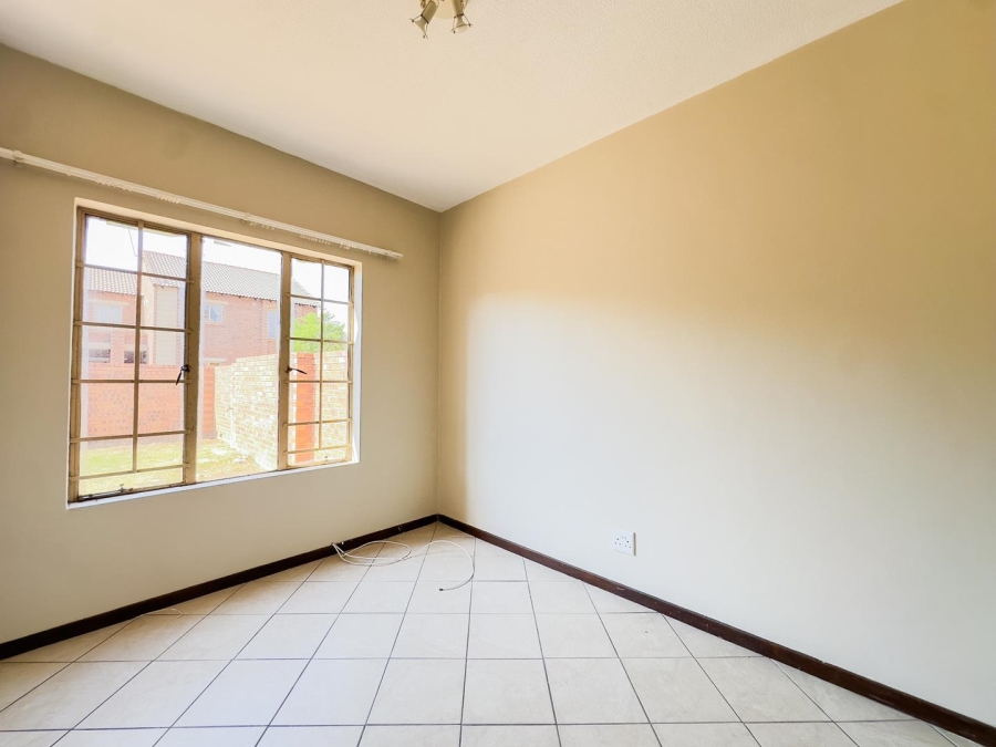 2 Bedroom Property for Sale in Mooikloof Ridge Gauteng