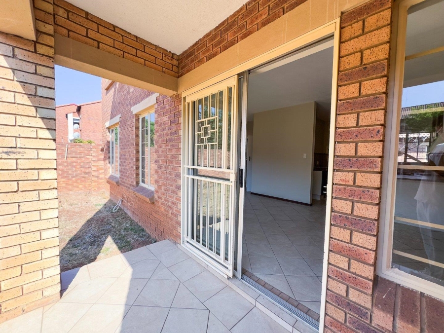 2 Bedroom Property for Sale in Mooikloof Ridge Gauteng