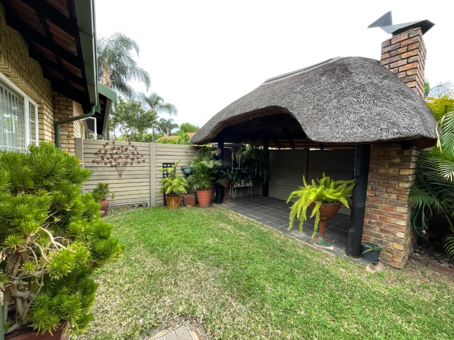 2 Bedroom Property for Sale in Die Wilgers Gauteng