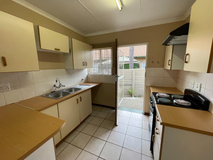 2 Bedroom Property for Sale in Die Wilgers Gauteng