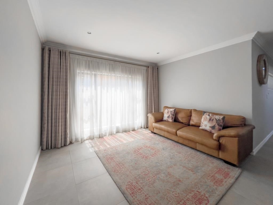 3 Bedroom Property for Sale in Midstream Meadows Gauteng