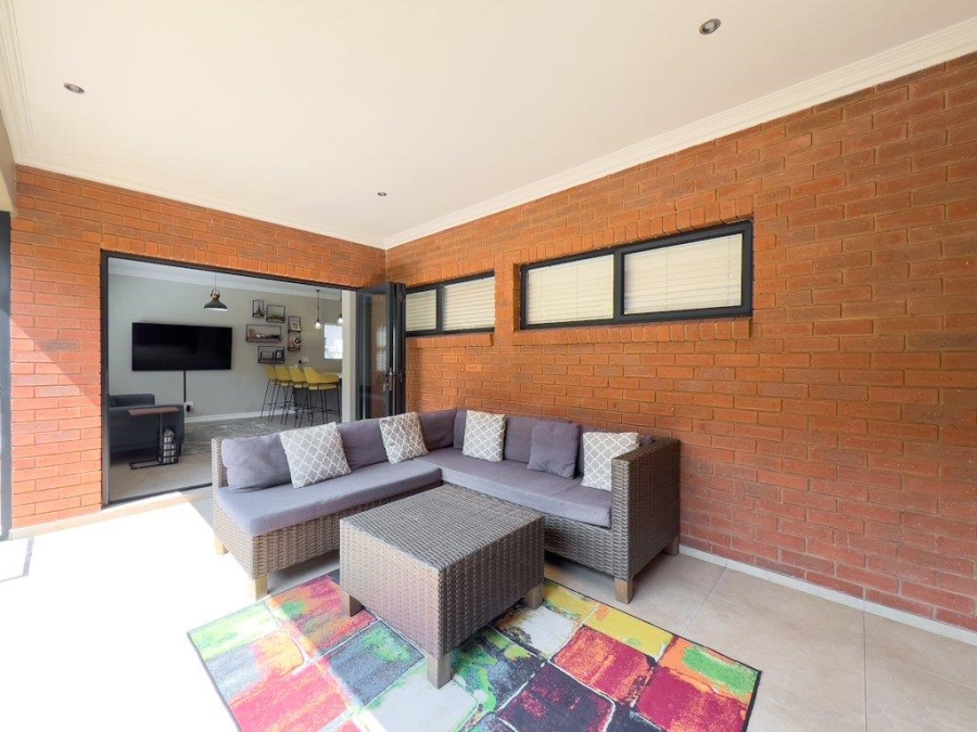 3 Bedroom Property for Sale in Midstream Meadows Gauteng
