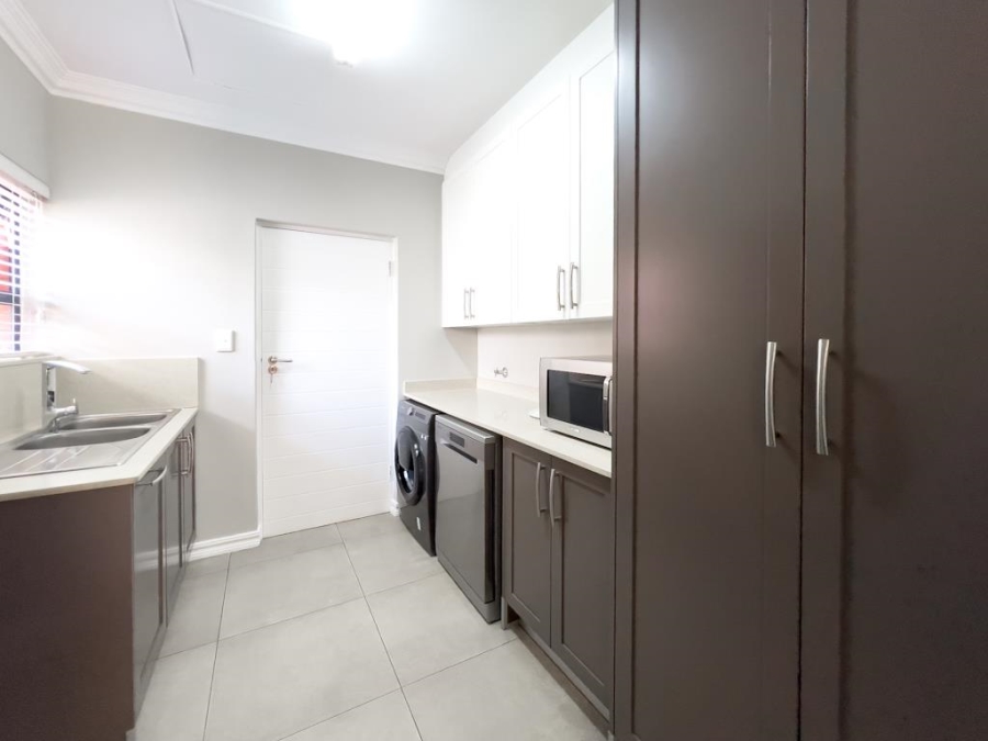3 Bedroom Property for Sale in Midstream Meadows Gauteng