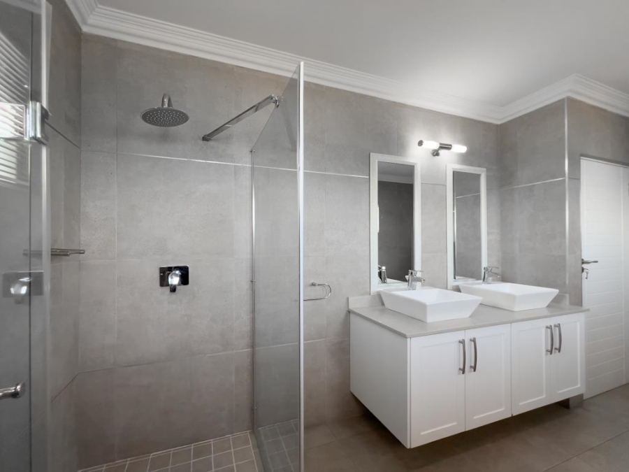 3 Bedroom Property for Sale in Midstream Meadows Gauteng