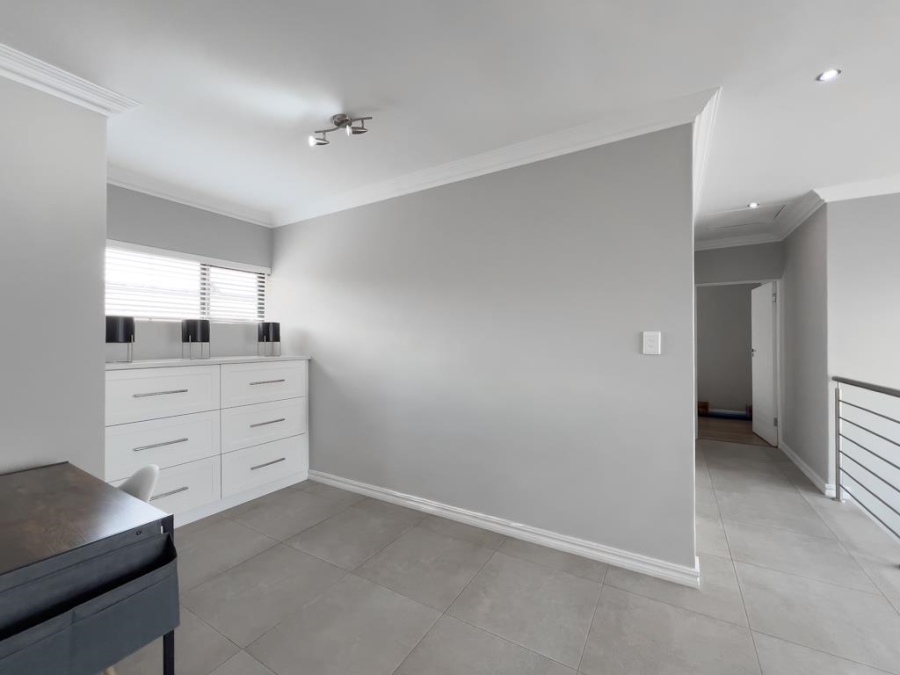 3 Bedroom Property for Sale in Midstream Meadows Gauteng