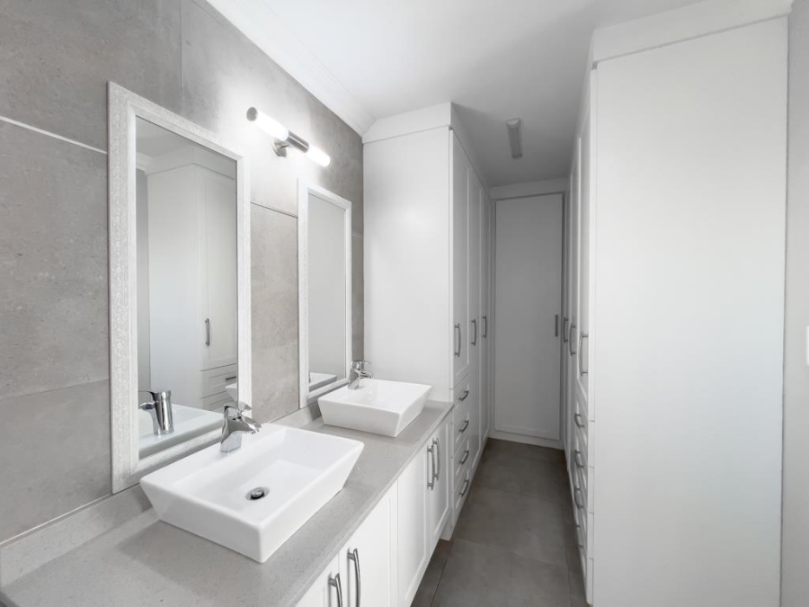 3 Bedroom Property for Sale in Midstream Meadows Gauteng