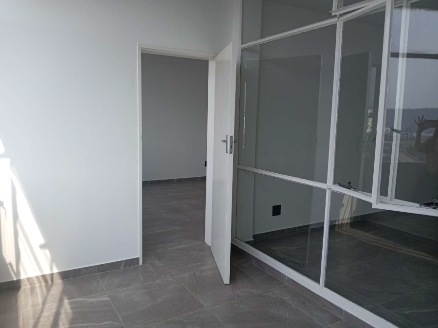 To Let 2 Bedroom Property for Rent in Bedford Gardens Gauteng