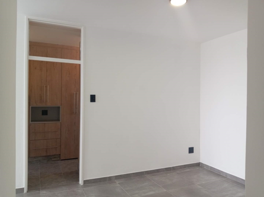 To Let 2 Bedroom Property for Rent in Bedford Gardens Gauteng