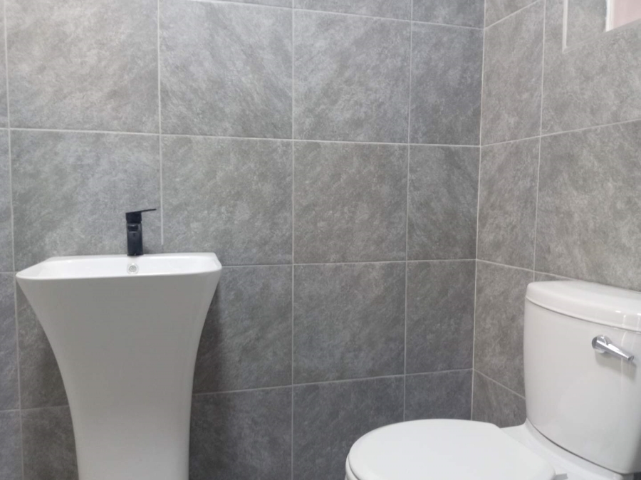 To Let 2 Bedroom Property for Rent in Bedford Gardens Gauteng