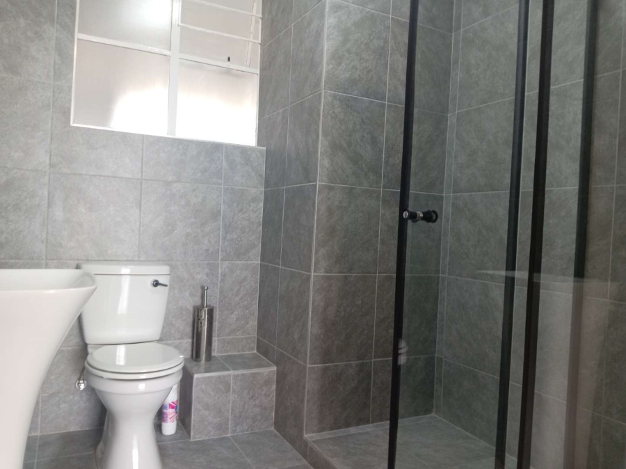 To Let 2 Bedroom Property for Rent in Bedford Gardens Gauteng