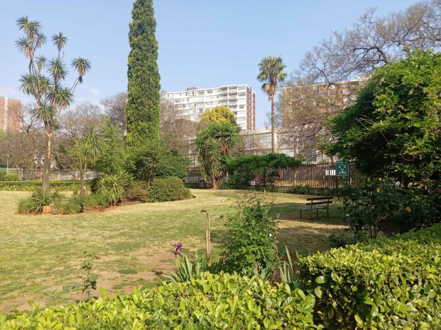 To Let 2 Bedroom Property for Rent in Bedford Gardens Gauteng