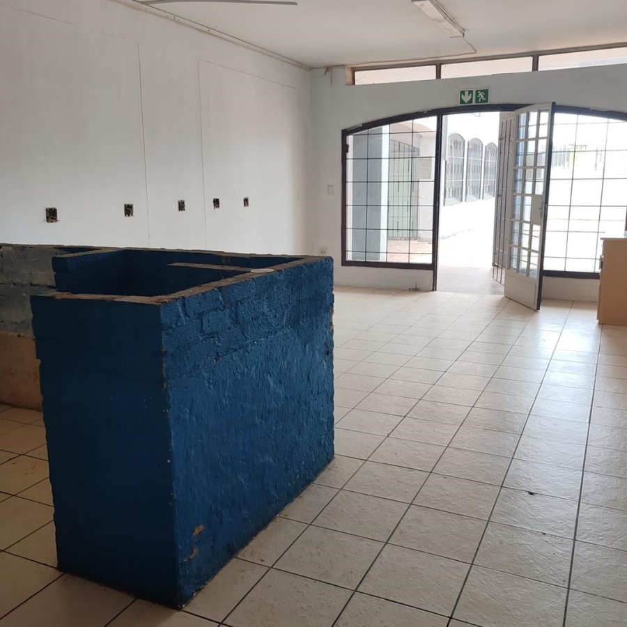 To Let commercial Property for Rent in Blairgowrie Gauteng