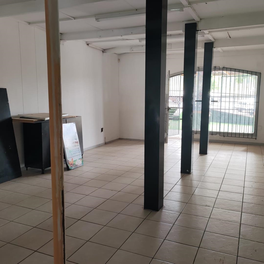 To Let commercial Property for Rent in Blairgowrie Gauteng