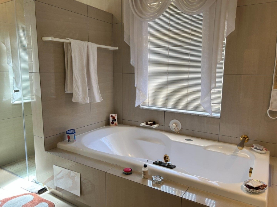 3 Bedroom Property for Sale in Bedfordview Gauteng
