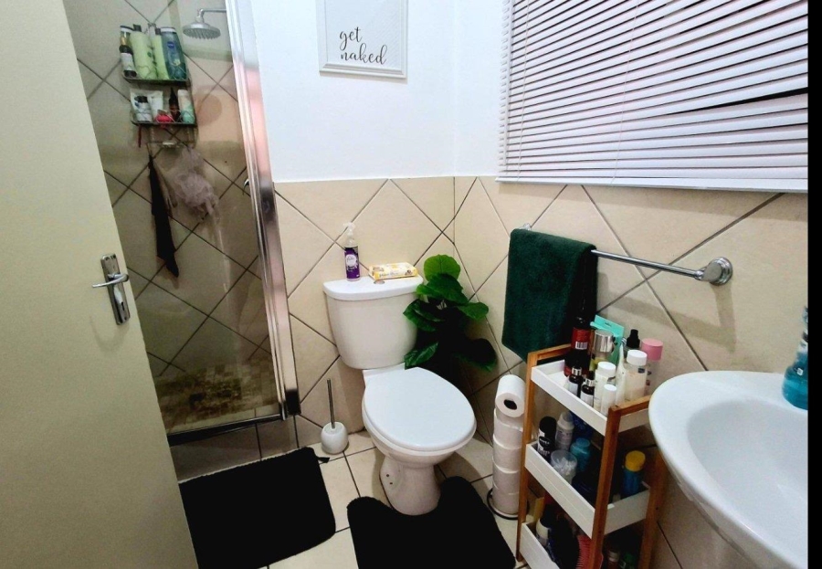 1 Bedroom Property for Sale in Vanderbijlpark CW Gauteng