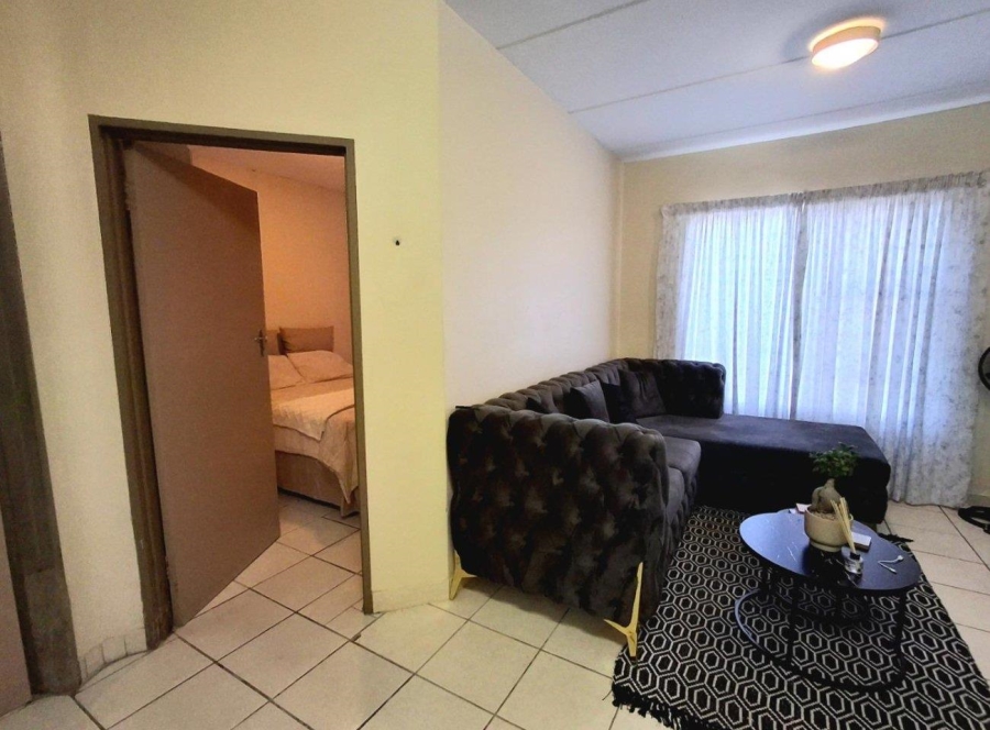 1 Bedroom Property for Sale in Vanderbijlpark CW Gauteng