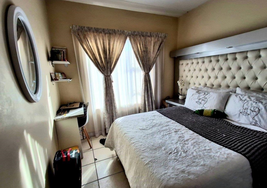 1 Bedroom Property for Sale in Vanderbijlpark CW Gauteng