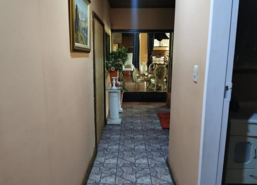 5 Bedroom Property for Sale in Rand Collieries Gauteng