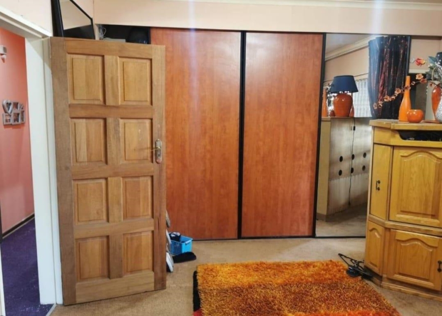 5 Bedroom Property for Sale in Rand Collieries Gauteng