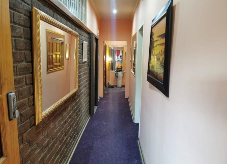 5 Bedroom Property for Sale in Rand Collieries Gauteng