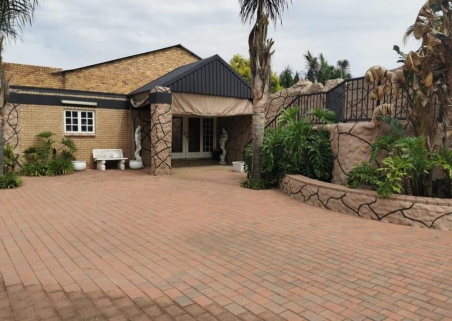 5 Bedroom Property for Sale in Rand Collieries Gauteng
